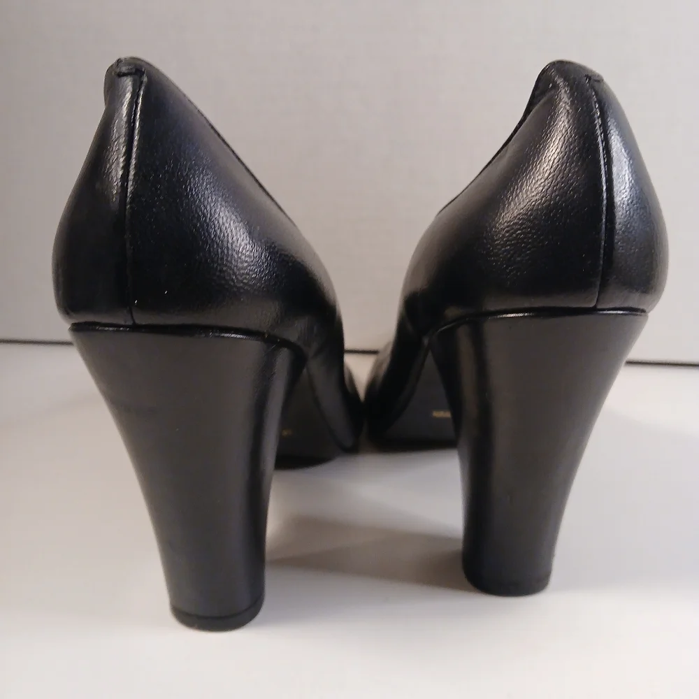 Maripe' Black Leather Round Toe 4